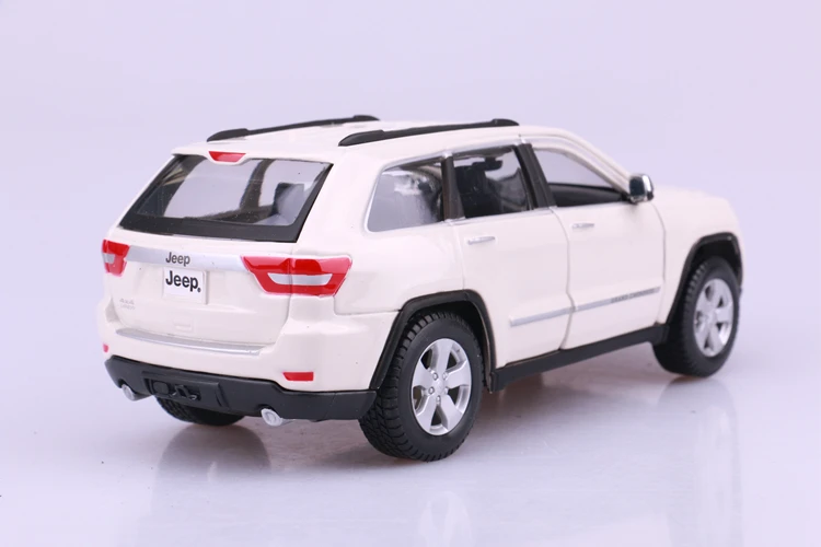 Коллекционный 1:24 Литой автомобиль Modles AlloyAuto Мобильный автомобиль спортивный автомобиль mkd3 Джип внедорожник Grand Cherokee игрушки для детей