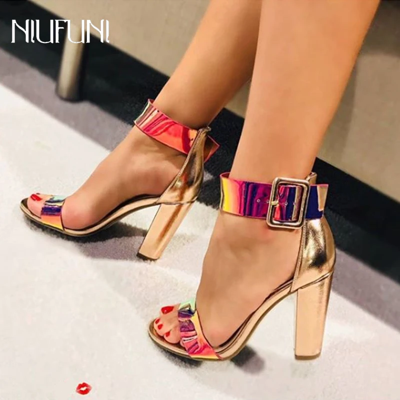 Женские Классические босоножки с ремешком на щиколотке и открытым