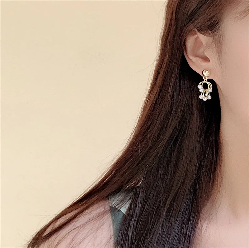 Korean Fashion Asymmetric Simulated-pearls Clip On Earrings Shiny Irregular Short Earrings 925 Silver Needle