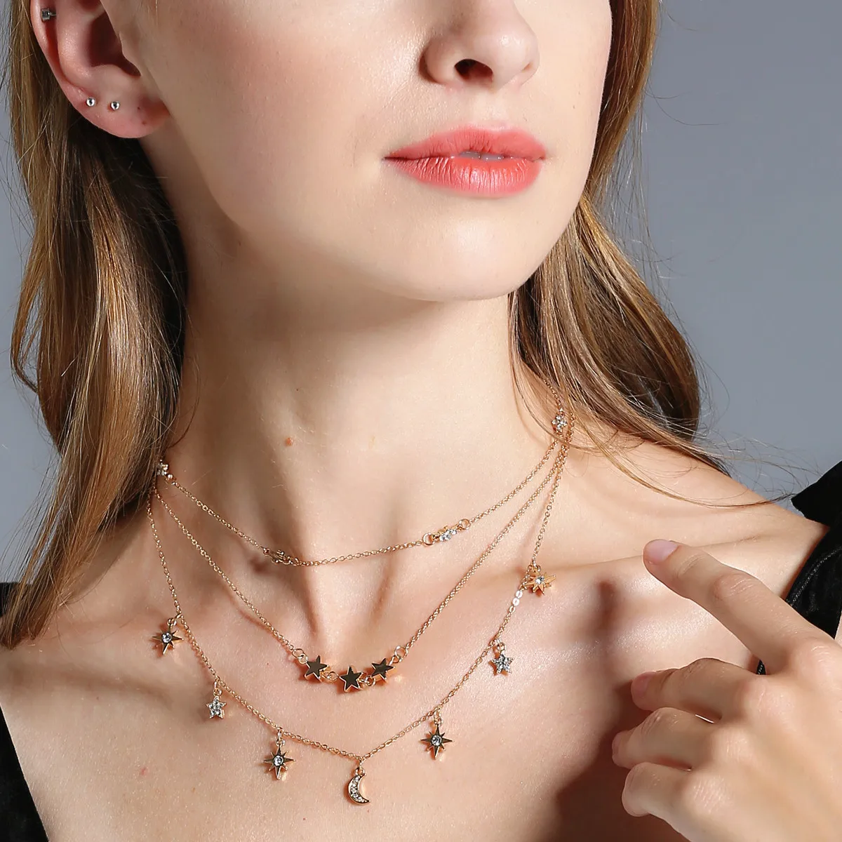 Женское богемное многослойное ожерелье с кулоном полумесяца золотистого цвета