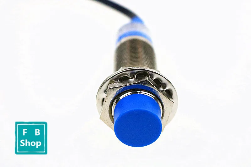 Индуктивный датчик приближения M18 контакт с 3 Проводами длина 8 мм синий 1 шт. |