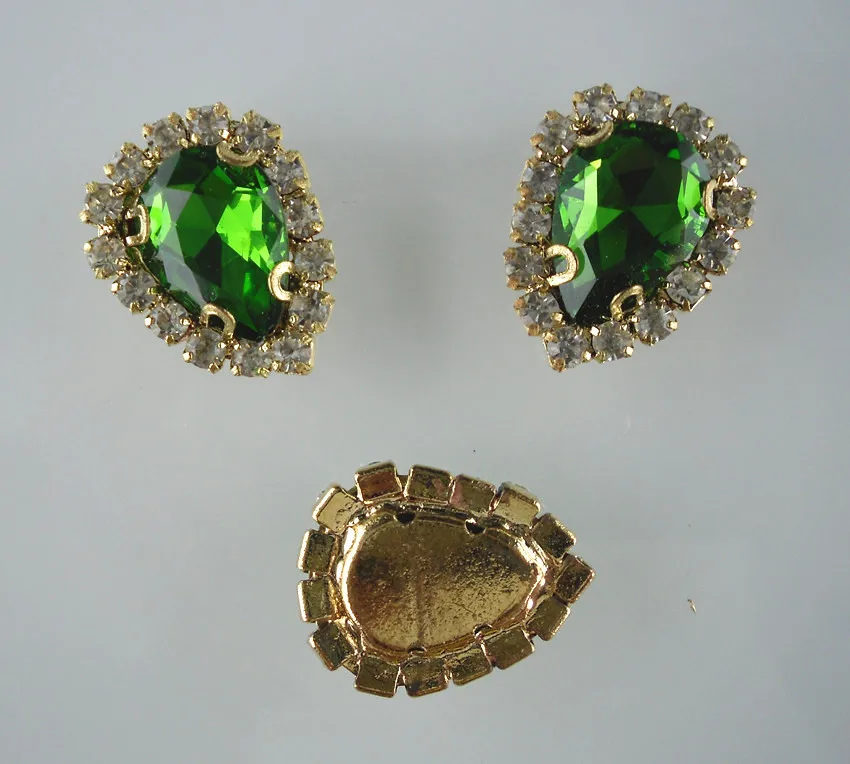 Граненая КАПЛЕВИДНАЯ чаша с нижним отверстием 10х14мм стекло кристально вокруг