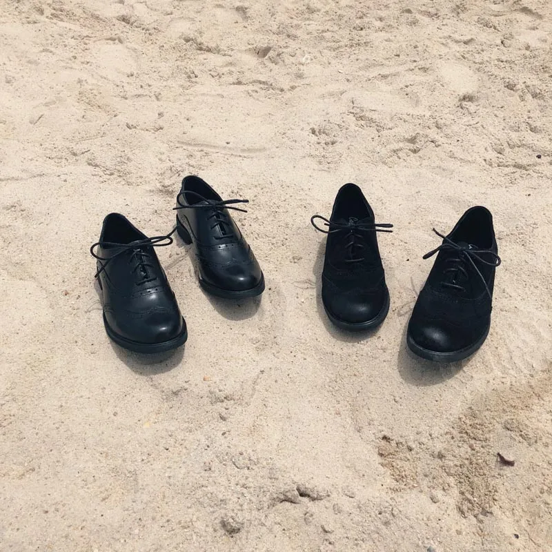 

The new high-end leather shoes are all leather and fashionable. Bullock shoes are comfortable for Oxford.
