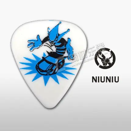 

Standard Shape Joker Hug Gauge Guitar Pick Plectrum Mediator Gauge 1mm, 1/piece