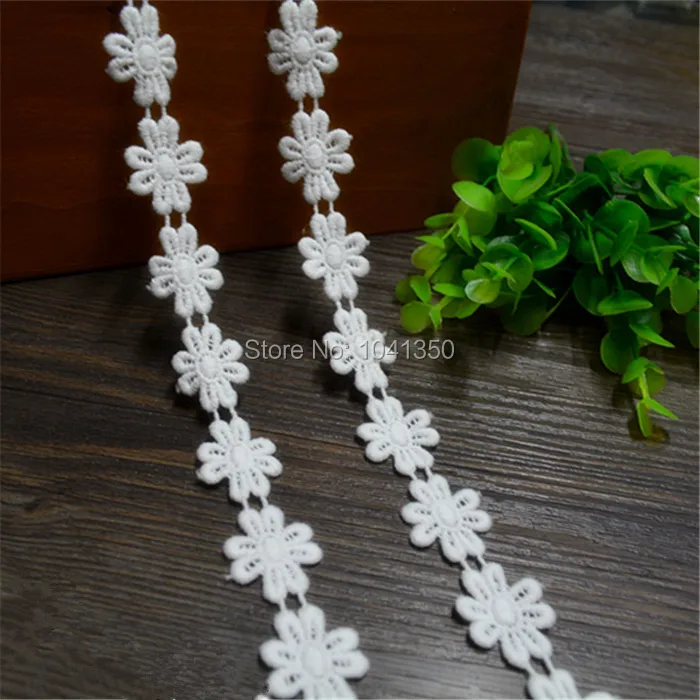 

14yards Diy Handmade Patchwork Cotton Material Water Soluble Lace Ribbon Off White Color Cute Flower Lace Trim 2cm Width