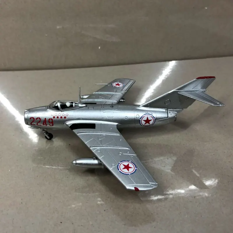 WLTK 1/72 масштаб военная модель игрушки Mikoyan MiG-15 истребитель литой металлический самолет модель игрушки для сбора, подарка, украшения
