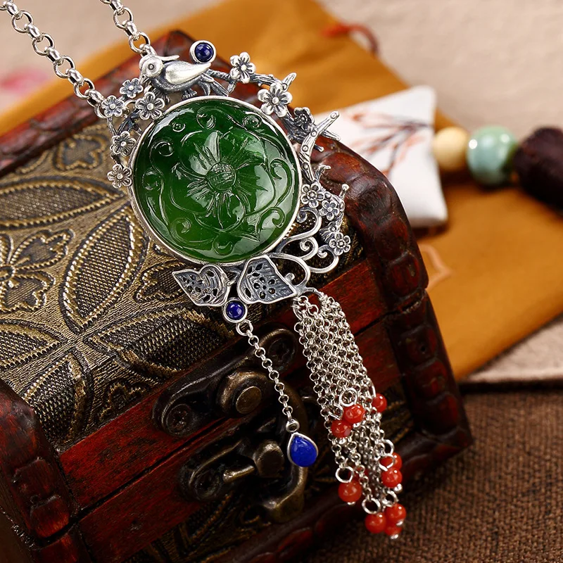 

Silver Inlay Hetian Jade Jade Plum Blossom Magpie On Restoring Ancient Ways May Tassel Sweater Chain Silver Pendant