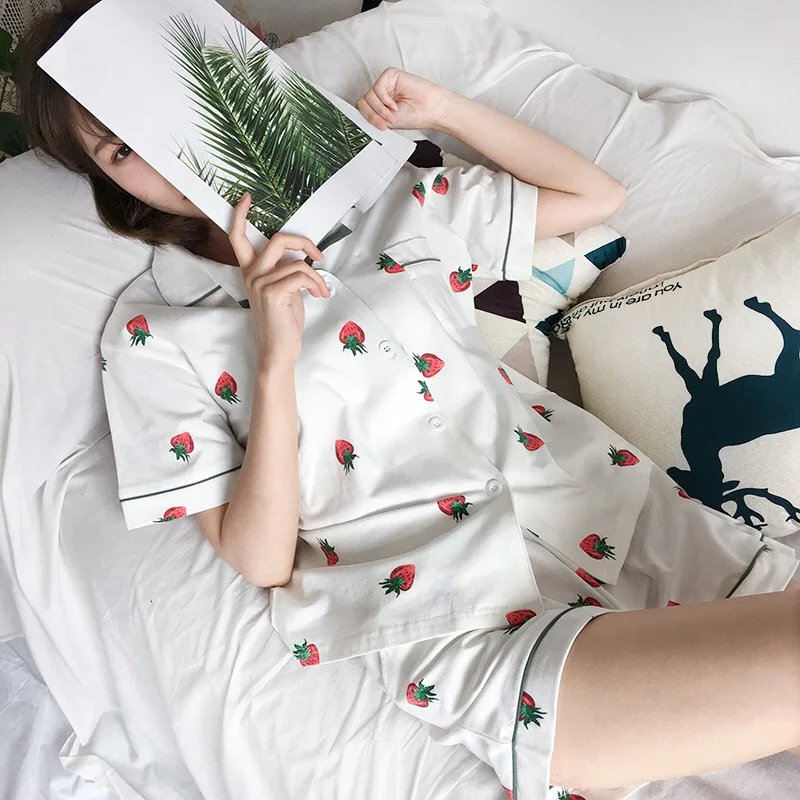 Summer Women Pajamas Suit Strawberry Printing Short Sleeve Turn-down Collar Elastic Waist Shorts Girls Home Lovely Two Piece Set