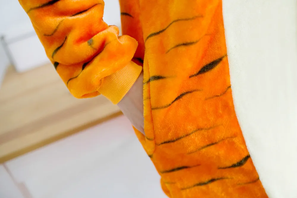 Пижама в виде тигра и животного фланелевая Фланелевая для взрослых одежда