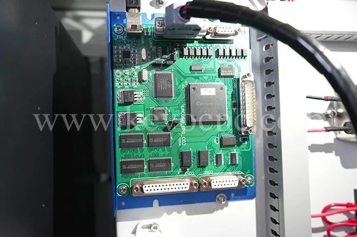 Новейший дизайн волоконный лазерный маркер лазерная маркировочная машина цена с