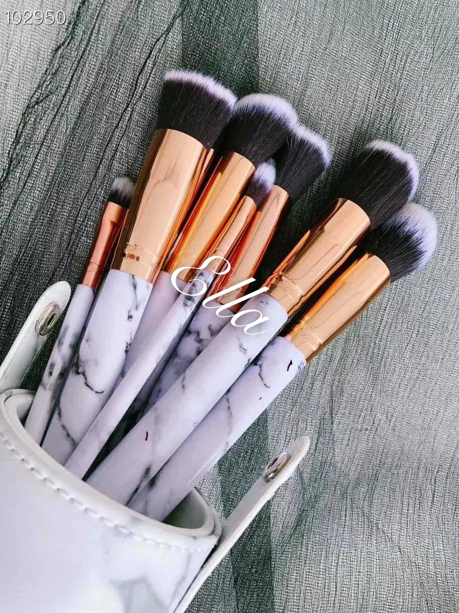 new Makeup Brand Look In A Box Basic Brush 10pcs/set brushes set with Big Lipstick Shape Holder TOOLS good item | Красота и здоровье