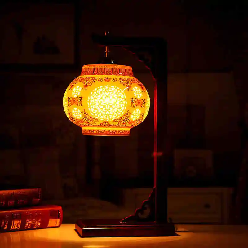 

China Antique Living Room Vintage Table Lamp Porcelain Ceramic Table Lamp wedding decoration lamp bedroom table