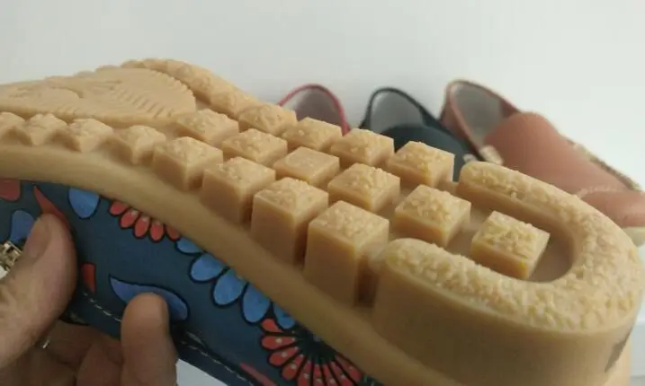 Модные Мягкие осенние туфли больших размеров женская обувь весна лето осень