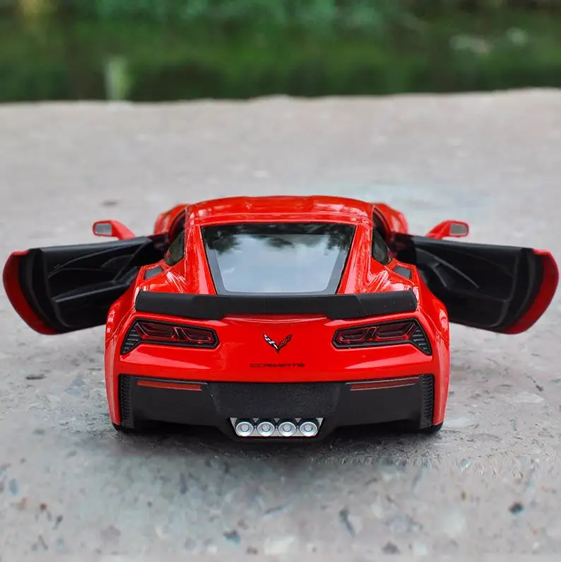 Высокая симуляция corvette Z06 1:24 Масштаб передовая Игрушечная машина из сплава литая