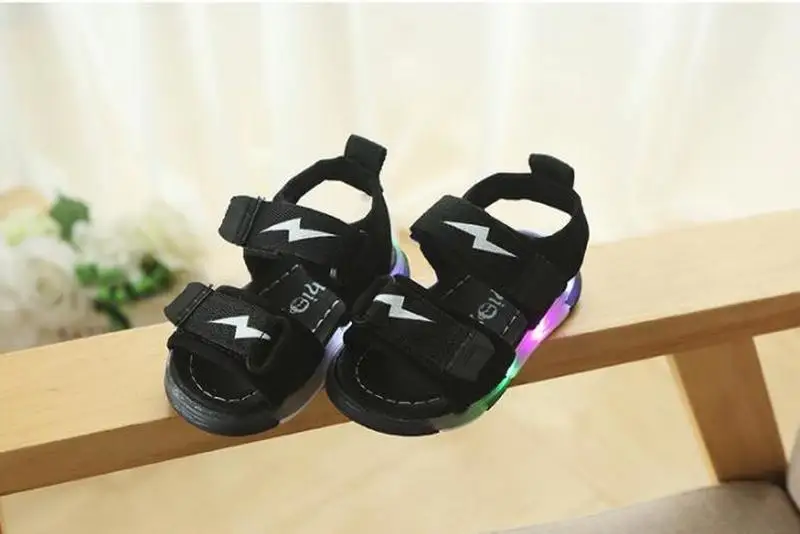 Детские сандалии светильник со шнуровкой Летняя детская обувь с подсветкой