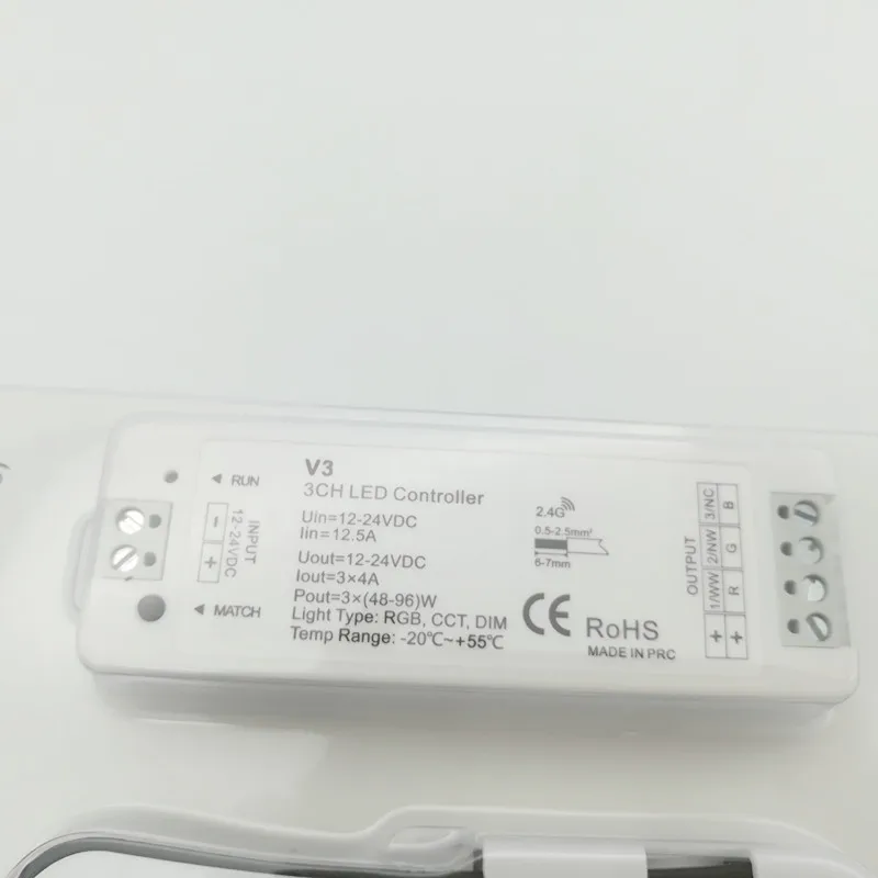 2 4G RF беспроводной светодиодный сенсорный пульт дистанционного управления R8 1 RGB