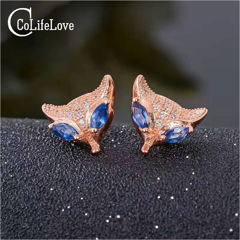 Модные серебряные серьги гвоздики в виде натурального сапфира с огранкой