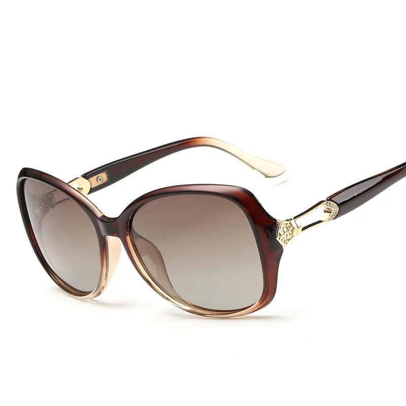 Женские солнцезащитные очки классические поляризационные для вождения