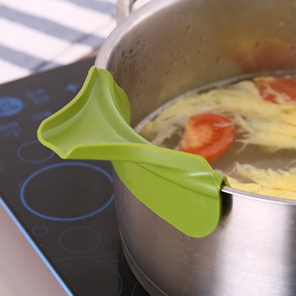 

Kitchen Creative Anti-spill Funnel Multi-function Silicone Slip On Pour Soup Spout Funnel for Pots Pans Bowls Jars Kitchen Tools