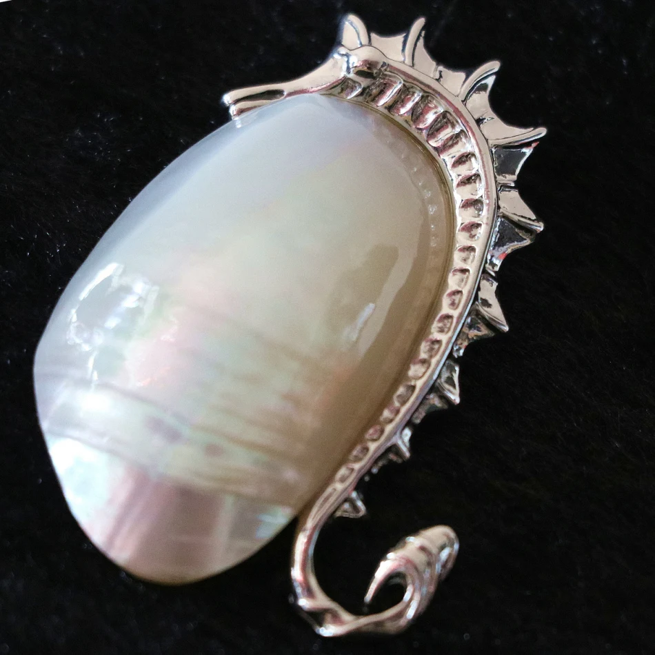 29*51mm natural white mother shell hippocampus animal design silver plated purfle pendant high grade jewelry findings B1143