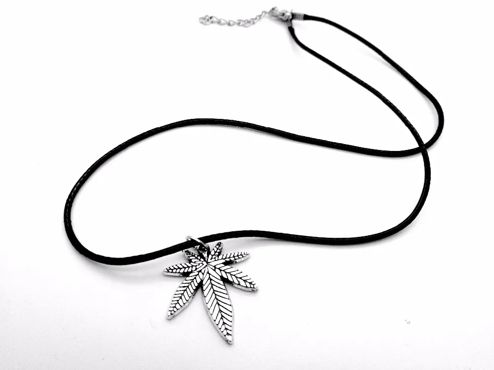 

European American Canada Jamaica Hemp Maple Leaf Necklace African Plants Tree Weed Foliage Leaves Leather Rope Necklaces