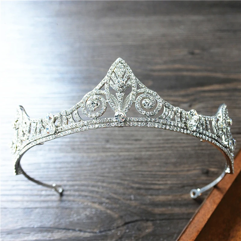 Свадебная корона для волос во французском стиле простая красивая блестящая