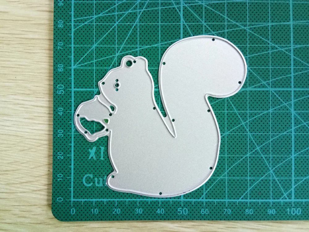 Милый набор конусов из сосны белки для резки металла трафарет DIY скрапбукинга