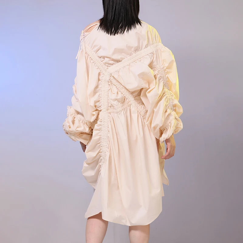 TWOTWINSTYLE с пышными рукавами женское платье нерегулярные Ruched эластичная Туника Высокая талия splited платья для женщин женский Harajuku осенняя одежда