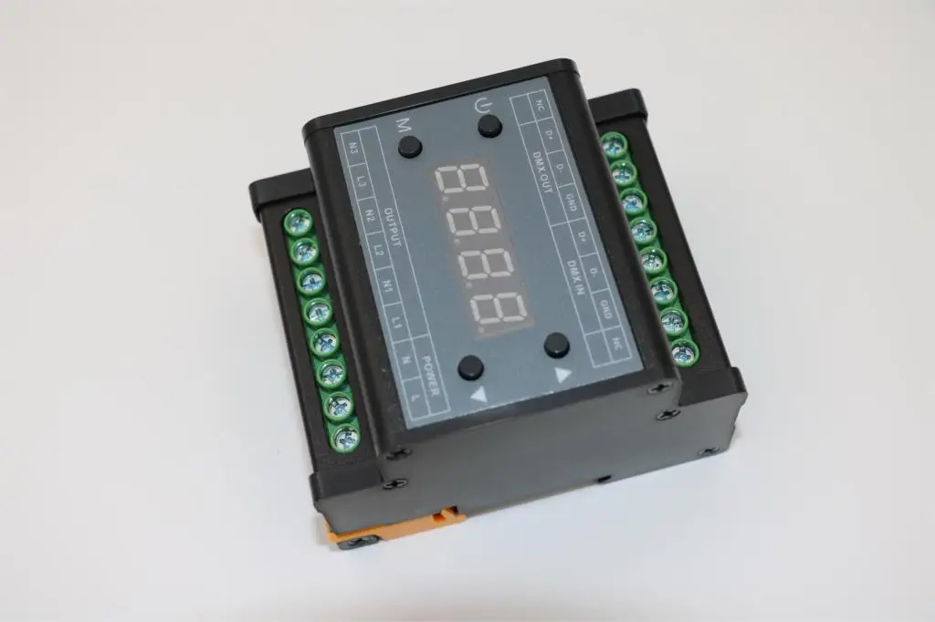 Светодиодный DMX-диммер Triac 90 в 240 В переменного тока 3-канальная светодиодная
