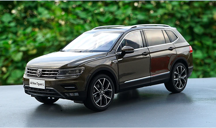 1/18 Tiguan L SUV литая модель металлическая модель автомобиля SUV игрушки для мальчика Подарочная Коллекция с коробкой