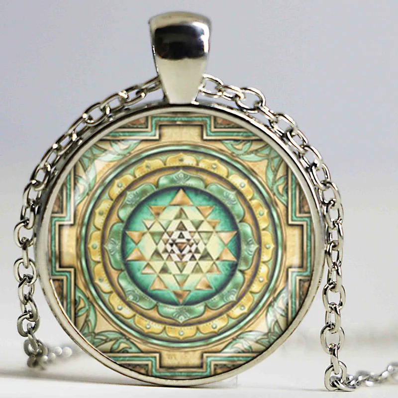 Кулон со стеклянным куполом шри-яньтра ожерелье ручной работы самоделка