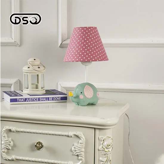 DSQ.Pastoral Nordic American Bedroom Bedside Lamp Children 's Table Cartoon Creative Little Elephant |