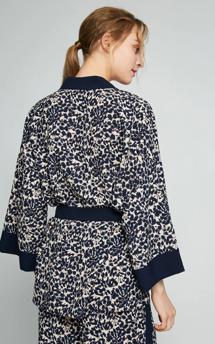 Vero Moda домашний топ с леопардовым принтом на талии и открытыми плечами | 3174P9502