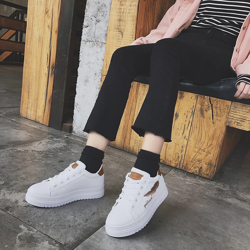 Женская Повседневная обувь 2018 Сезон весна-лето Обувь из искусственной кожи на