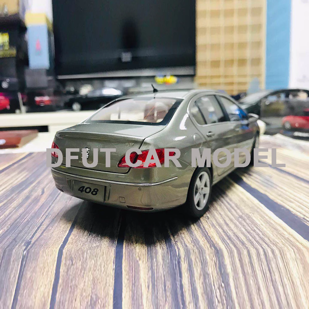 Масштаб 1: 18 игрушечный автомобиль из сплава, модель автомобиля 408, детские игрушечные машинки, оригинальные авторизованные Аутентичные детские игрушки