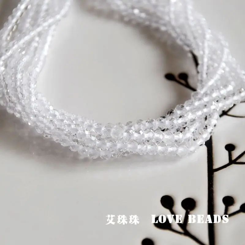 Натуральный прозрачный кварцевый диск гранями с плоской обратной стороной