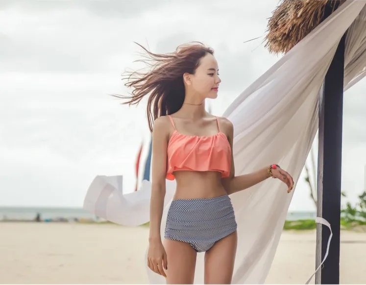 2018 бикини комплект без бретелек гофрированные купальные костюмы женские