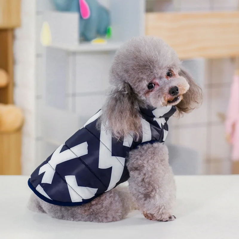 Теплая одежда для собак ветрозащитная зимняя куртка маленьких на подкладке