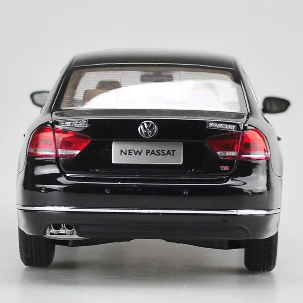 1/18 Масштаб Volkswagen VW Passat 2011 черный литой под давлением модель автомобиля коллекция игрушек подарок