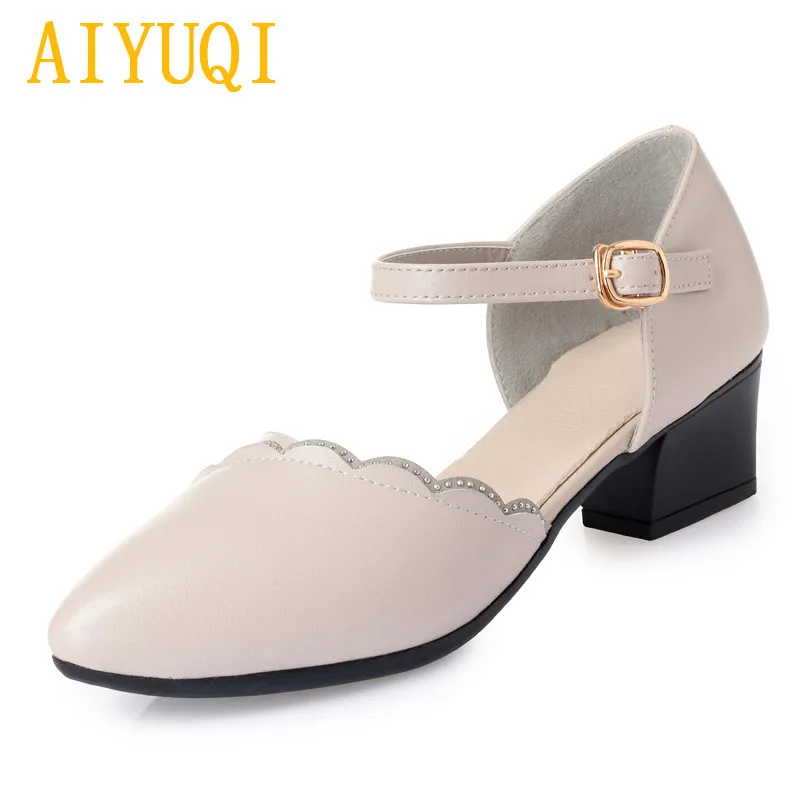 beige AIYUQI женские босоножки Новые Женская обувь из микрофибры кожа женская обувь для путешествий; летние туфли с заостренным носком, со стразами Женские модельные туфли - Цвет: beige