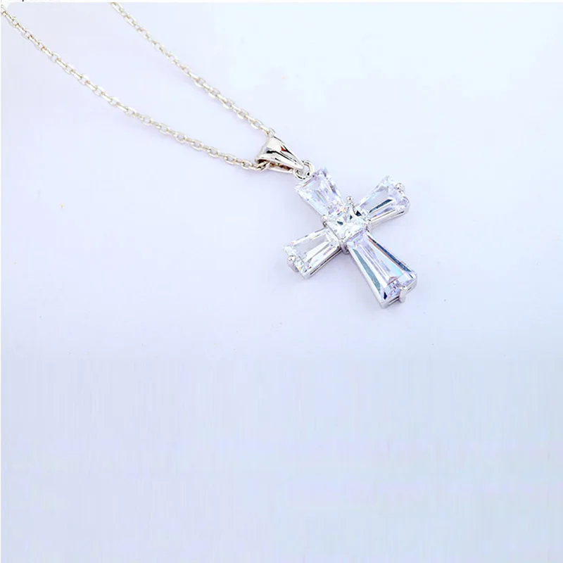 LUOTEEMI подарок на Новый год ожерелье из белого золота нежный прозрачный кубический