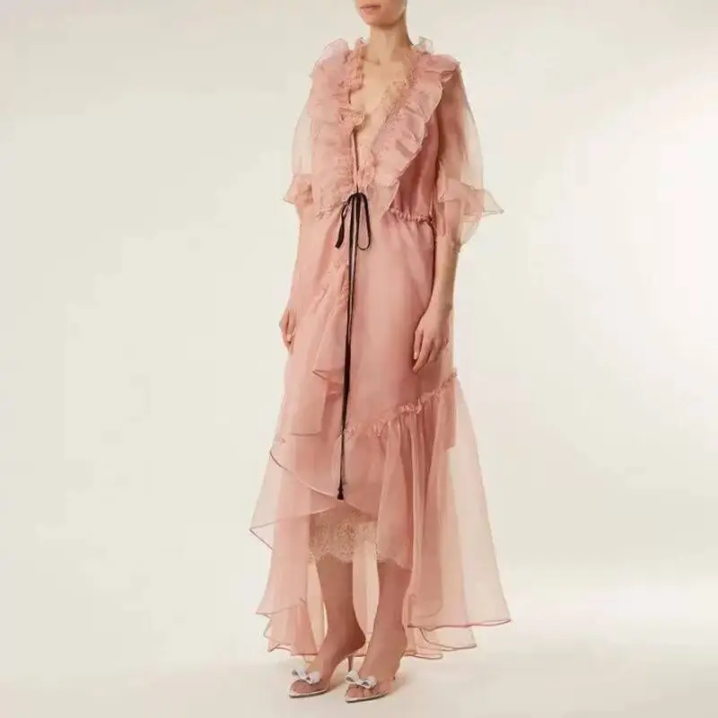 Женское вечернее платье знаменитости розовое элегантное с оборками и v-образным