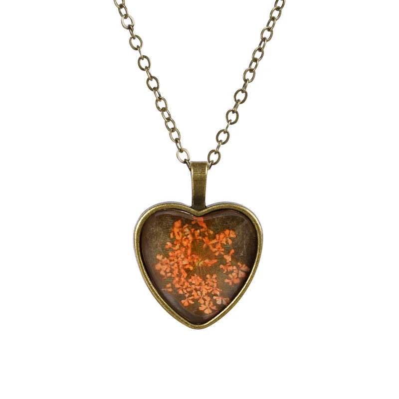 Винтажное ожерелье из стекла в форме сердца с сушеным цветком короткий кулон