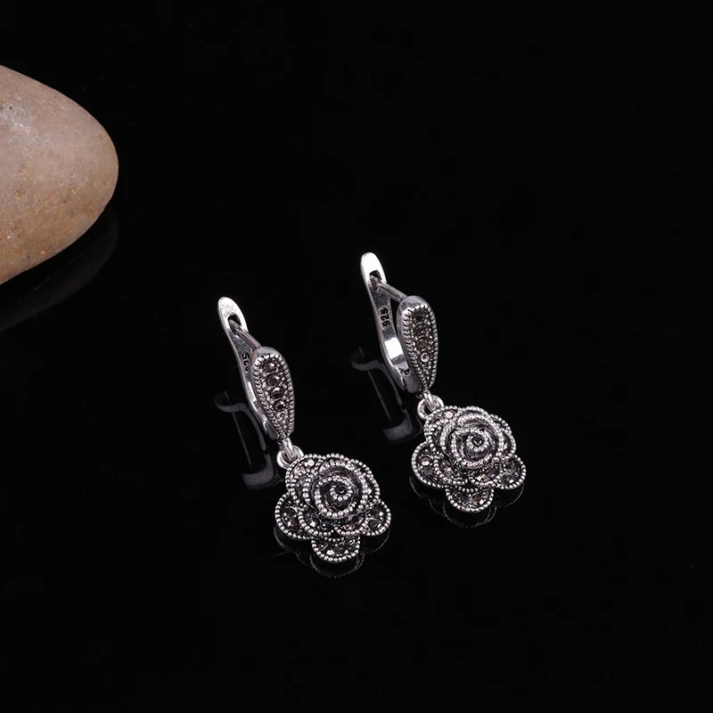 Женский ювелирный посеребрённый набор розы в винтажном стиле. | Украшения и
