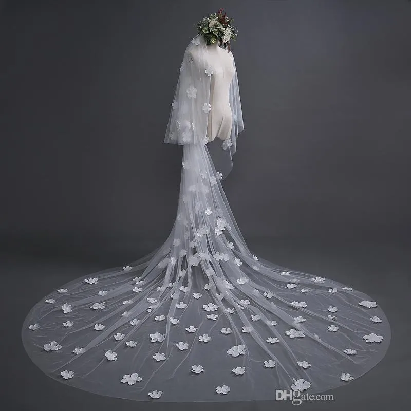 2019 Charming Bridal Veils White/Ivory 3 Meters Long Train Applique Edge Two Layers Wedding with Combs Accessories | Свадьбы и