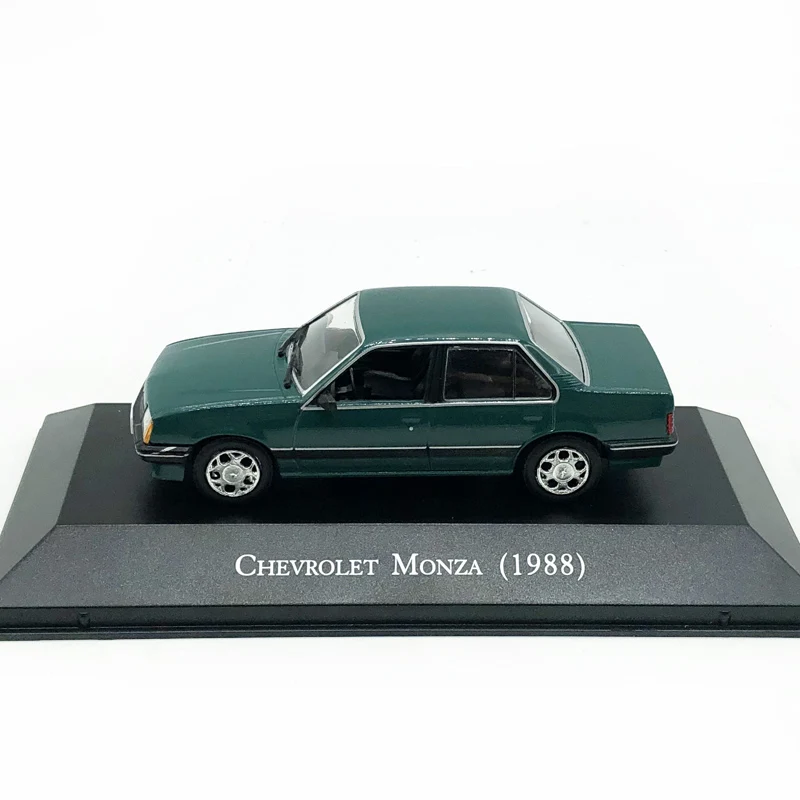 Коллекция демонстрационная модель из бутика 1/43 Классическая CHEVROLET MONZA 1988 литье