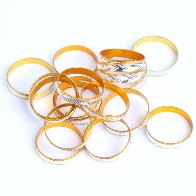 

100 pieces of fashion wholesale jewelry batch simple fashion mixed color style aluminum ring (color: multi-color)