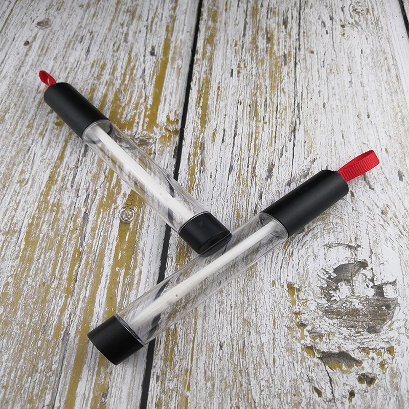 

Lip Gloss Tube with black Cap Lipstick Packaging Bottle, Empty Lip Balm High Quality Container F033