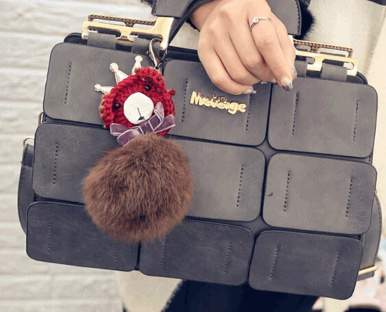 Новая модная Корейская сумка с меховым помпоном женская мессенджер через
