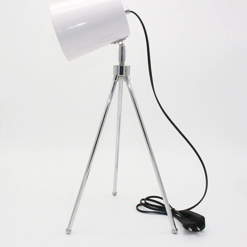 Современные регулируемые настольные лампы в скандинавском стиле черные/белые